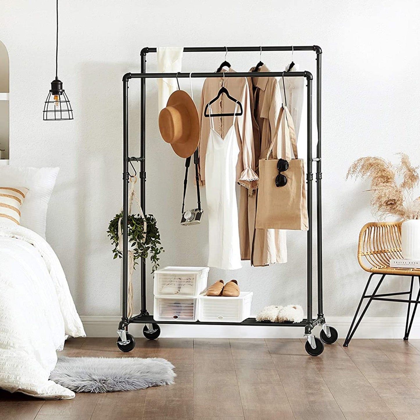 Compre cabideiro preto para o quarto online